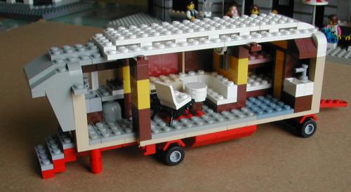 stork_caravan5.jpg