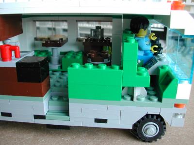 white_rv11.jpg