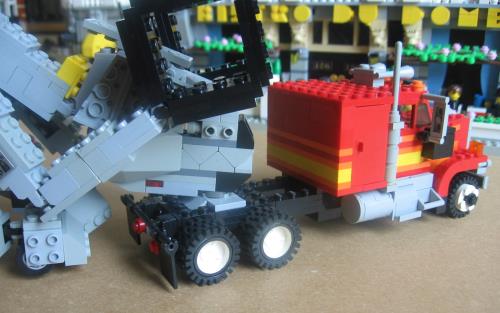 robosaurus3.jpg