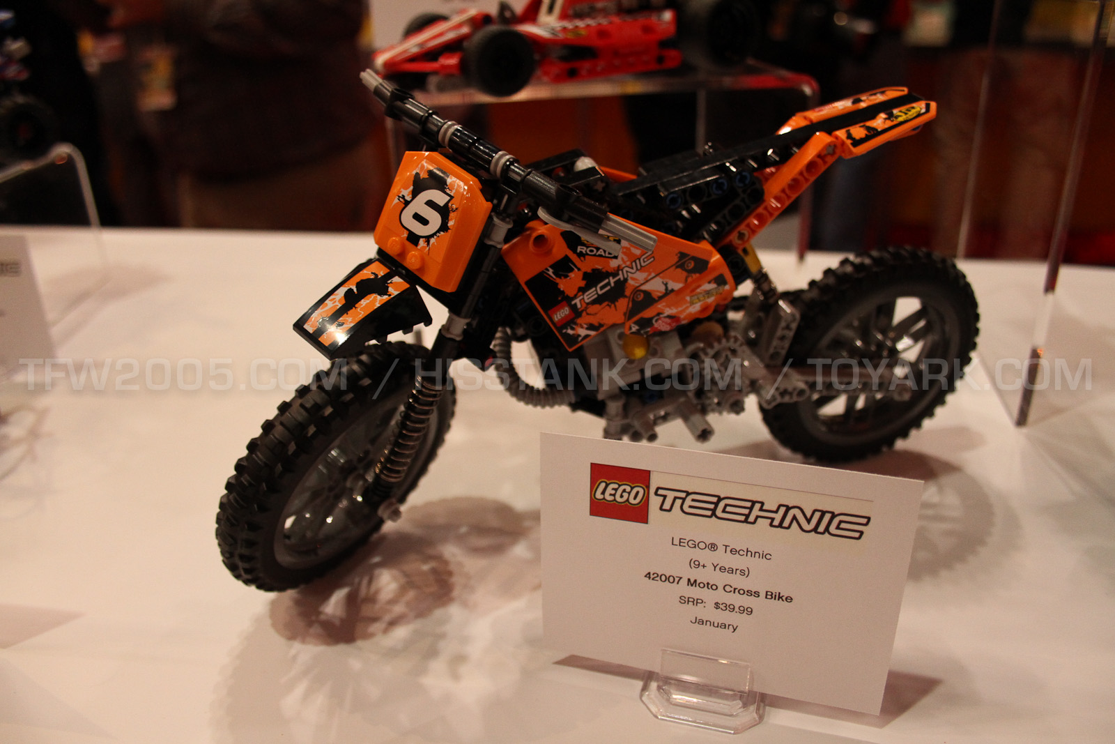 toyfairlego-230_1360506273.jpg