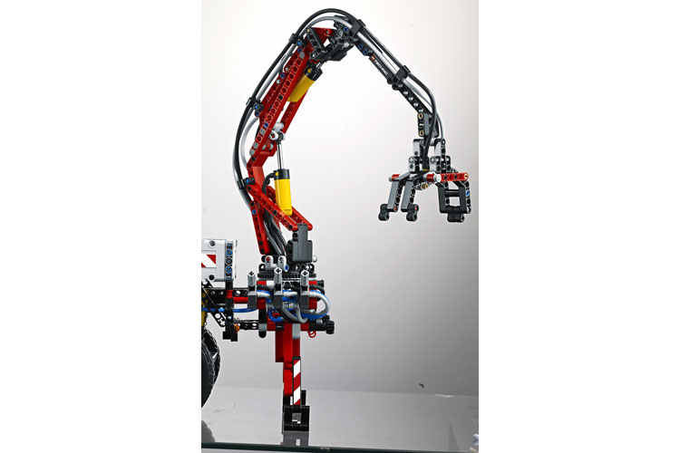 8110_crane.jpg