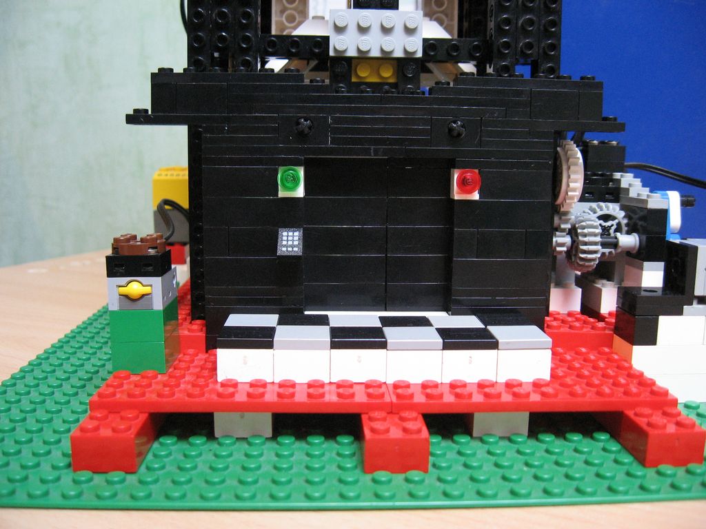 elevator_03.jpg