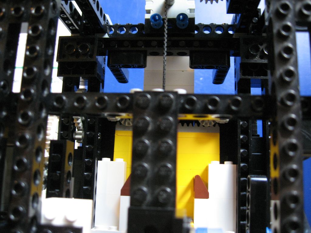elevator_16.jpg