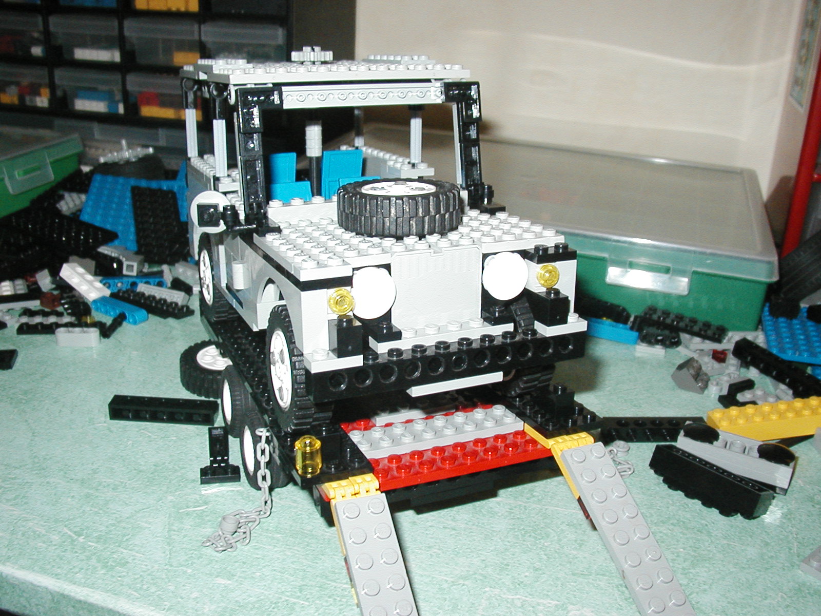 land_rover_defender_06.jpg