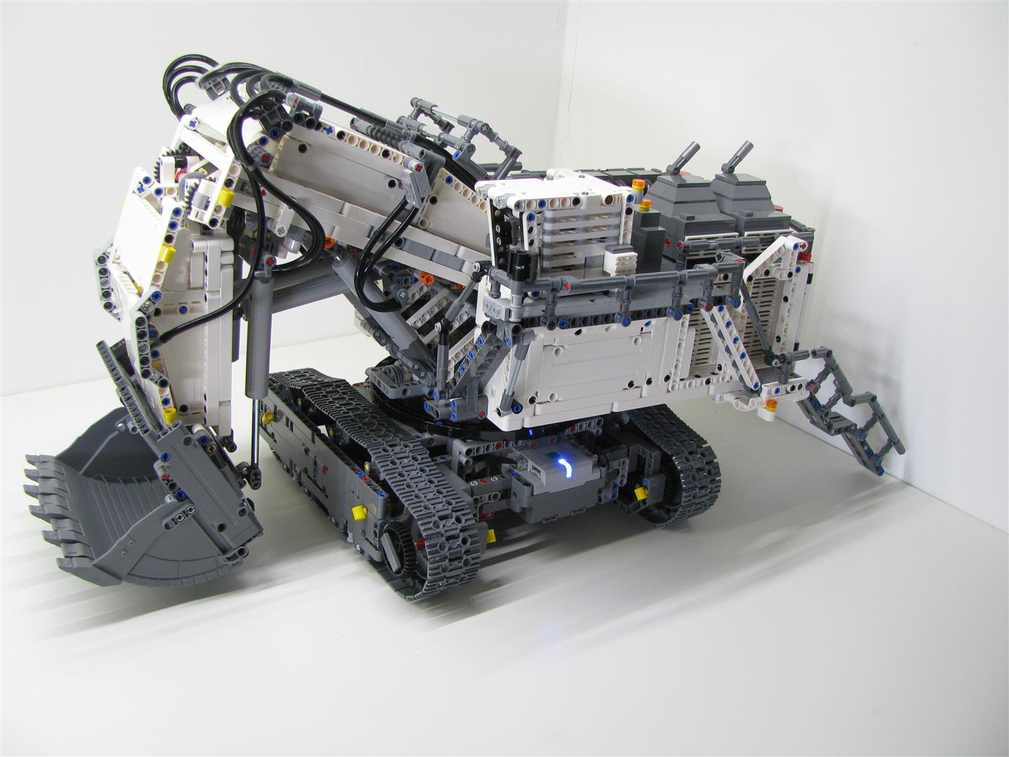 42100-28.jpg