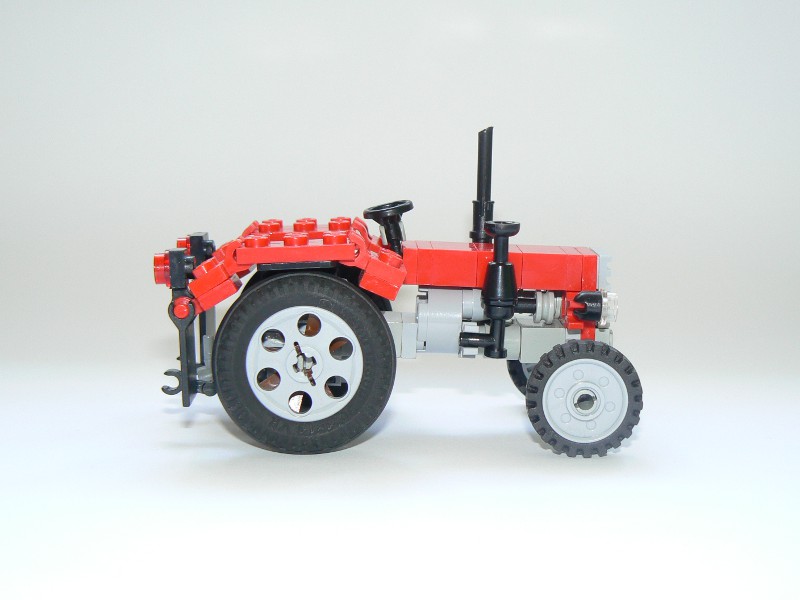 ursus-c330.005.jpg