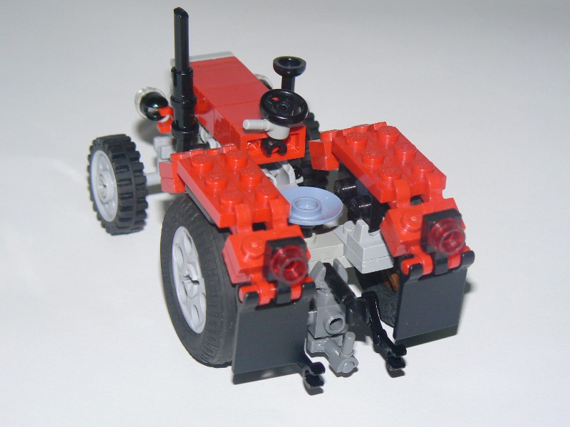 ursus-c330.018.jpg
