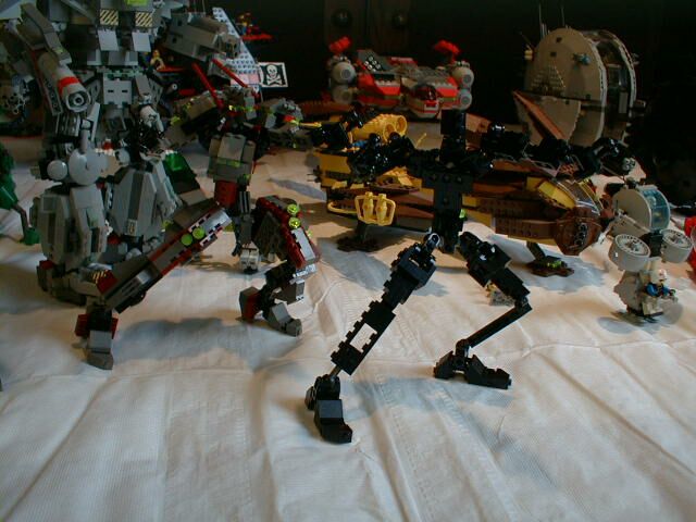 mecha_table28.jpg