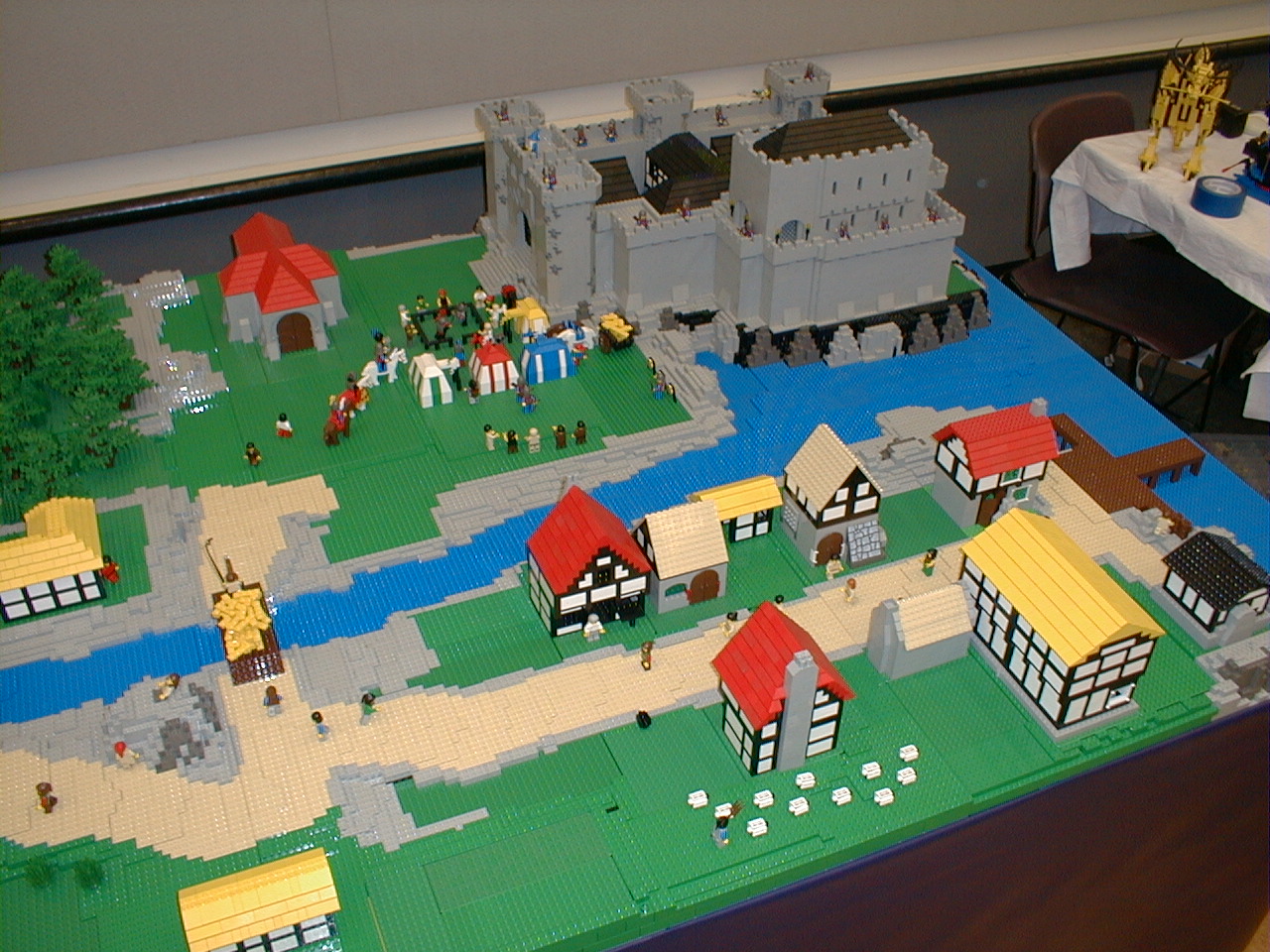 08_castle_layout.jpg