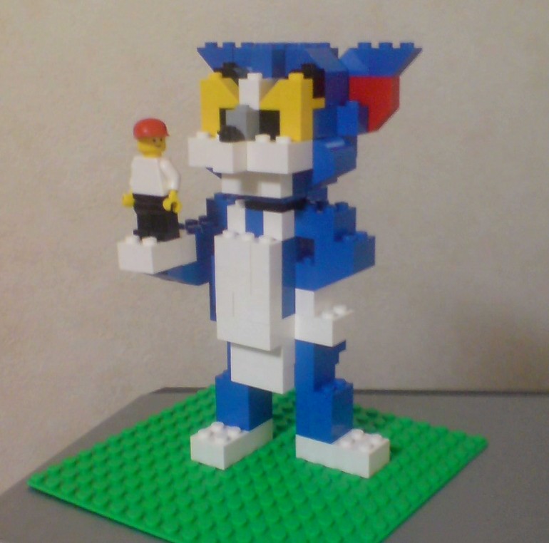tomstanding_2.jpg