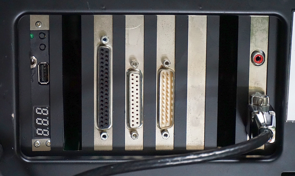 gotekonbackplane.jpg
