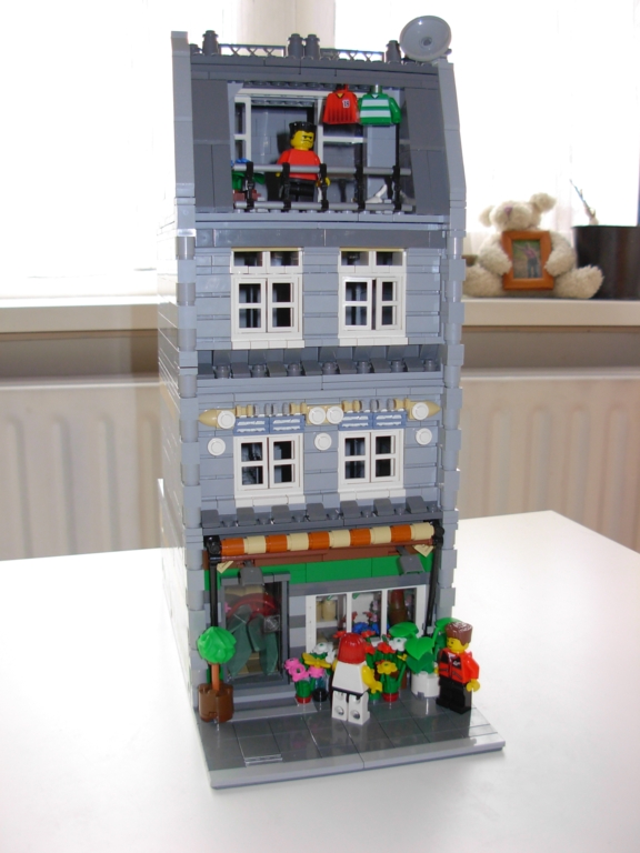 lego_modular_florist_moc_001.jpg