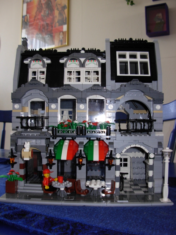 lego_modular_pizzeria_moc_02.jpg