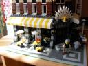 lego_10182_cafe_corner08.jpg