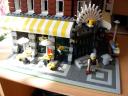 lego_10182_cafe_corner09.jpg