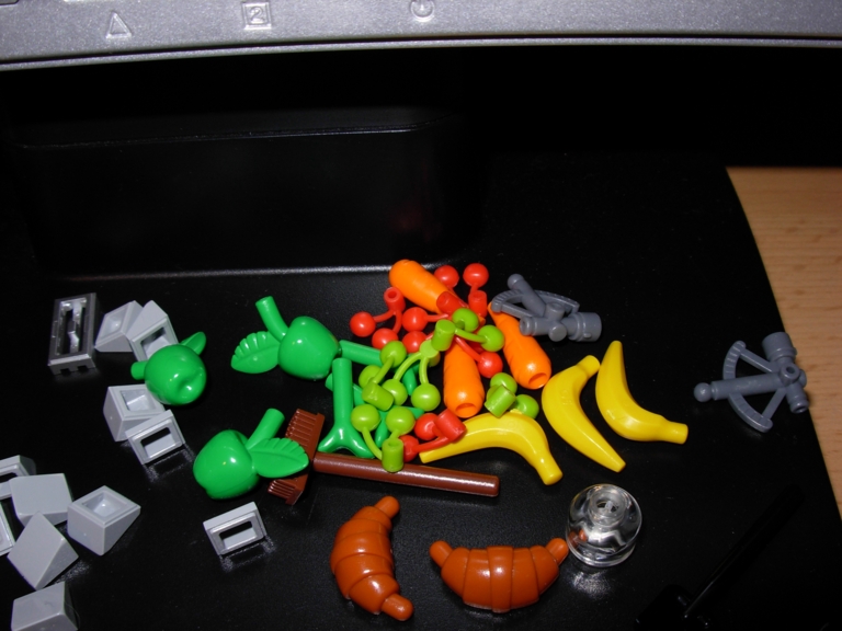 lego_10185_green_grocer014.jpg