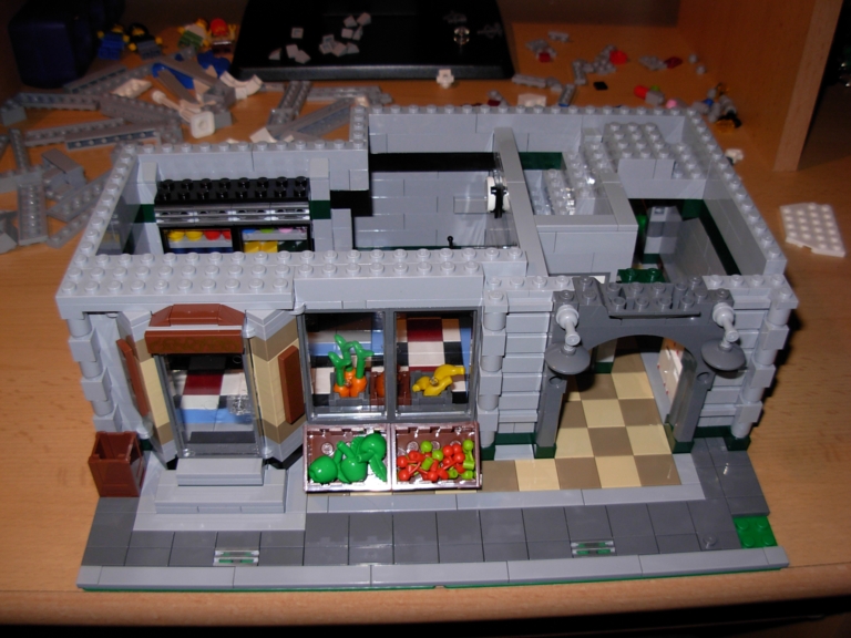 lego_10185_green_grocer034.jpg