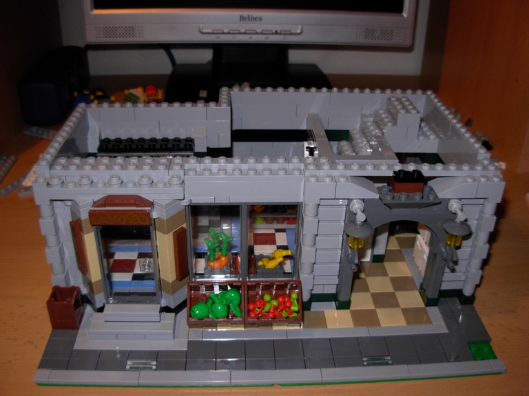 lego_10185_green_grocer036.jpg