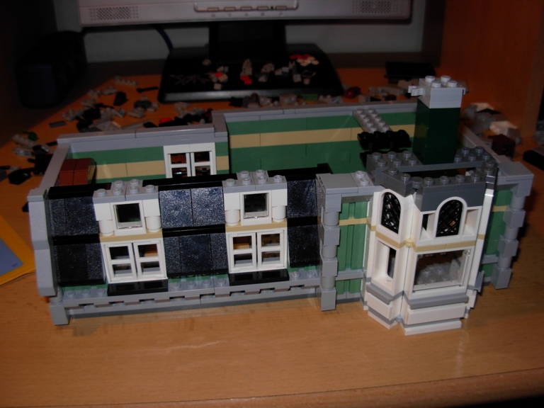 lego_10185_green_grocer074.jpg