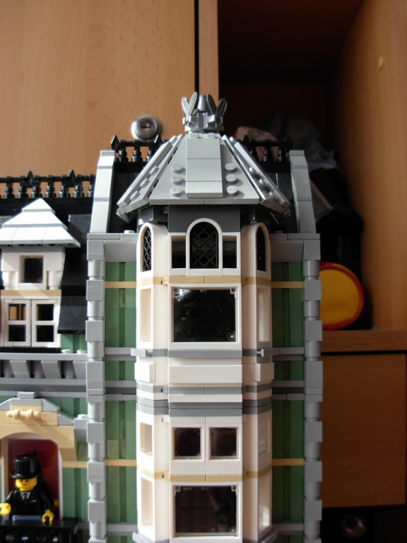lego_10185_green_grocer101.jpg