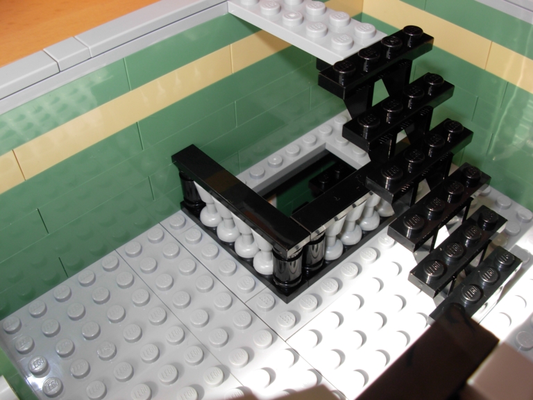lego_10185_green_grocer118.jpg