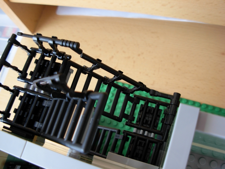 lego_10185_green_grocer124.jpg