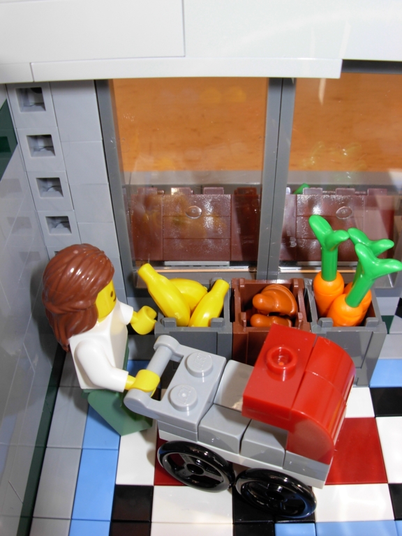 lego_10185_green_grocer128.jpg