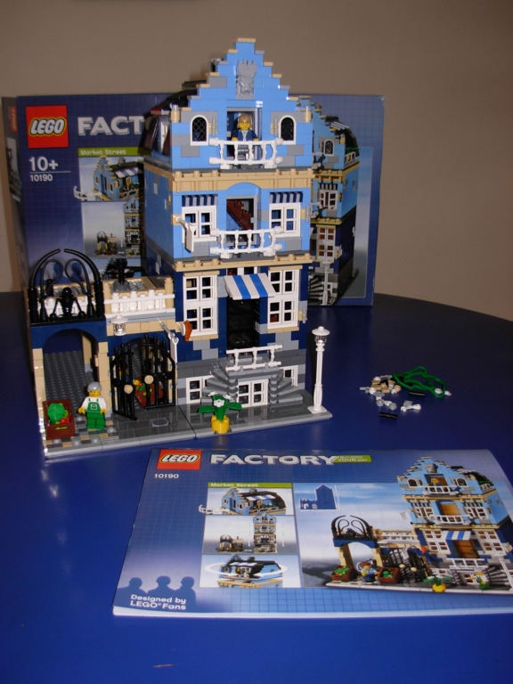 lego_10190_market_street14.jpg