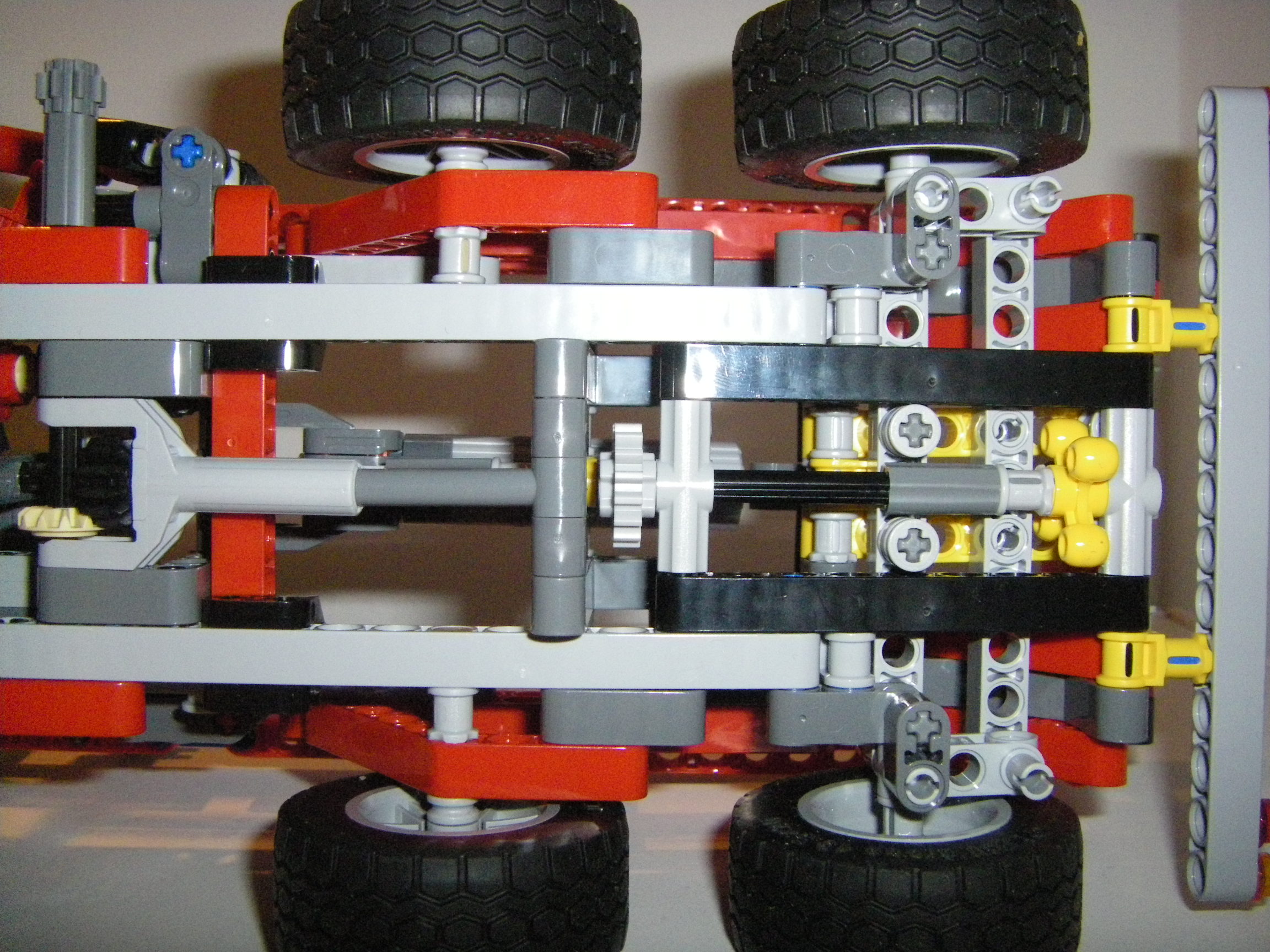 small_la_for_liftable_rear_axle.jpg