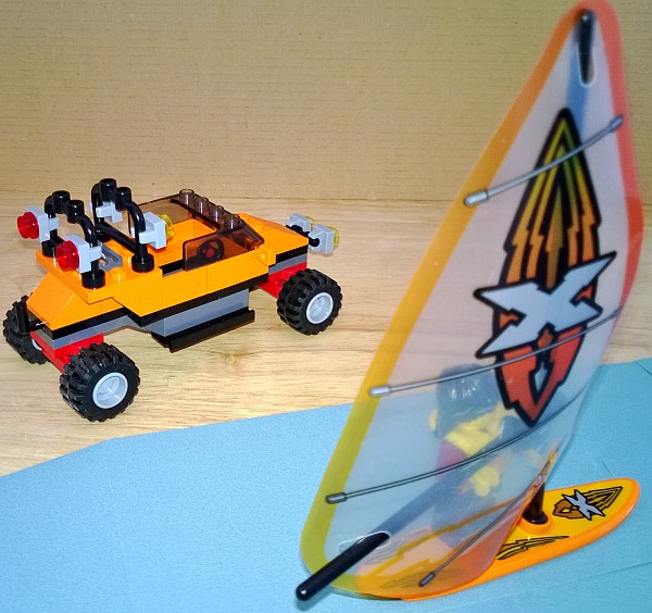 02_buggy_surfer_assembled_rear_sm.jpg