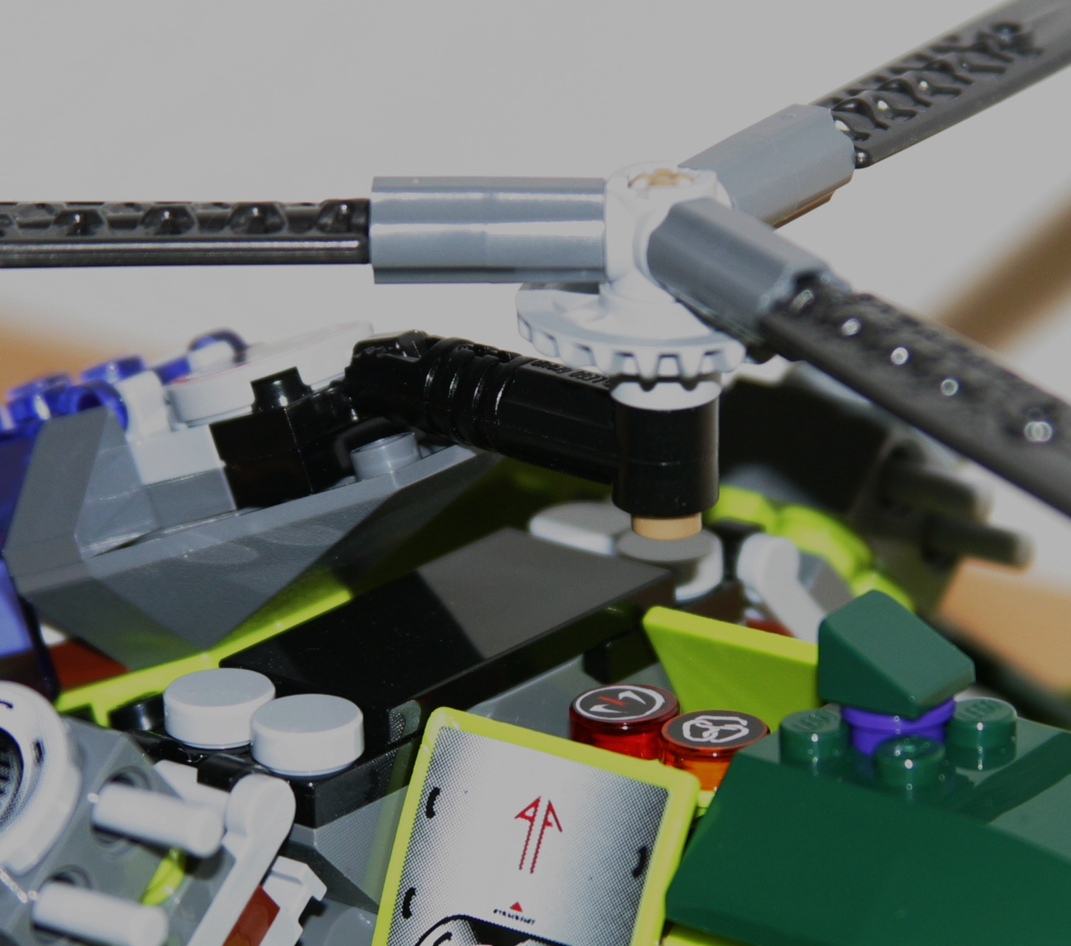 12_main_rotor_and_details_03.jpg