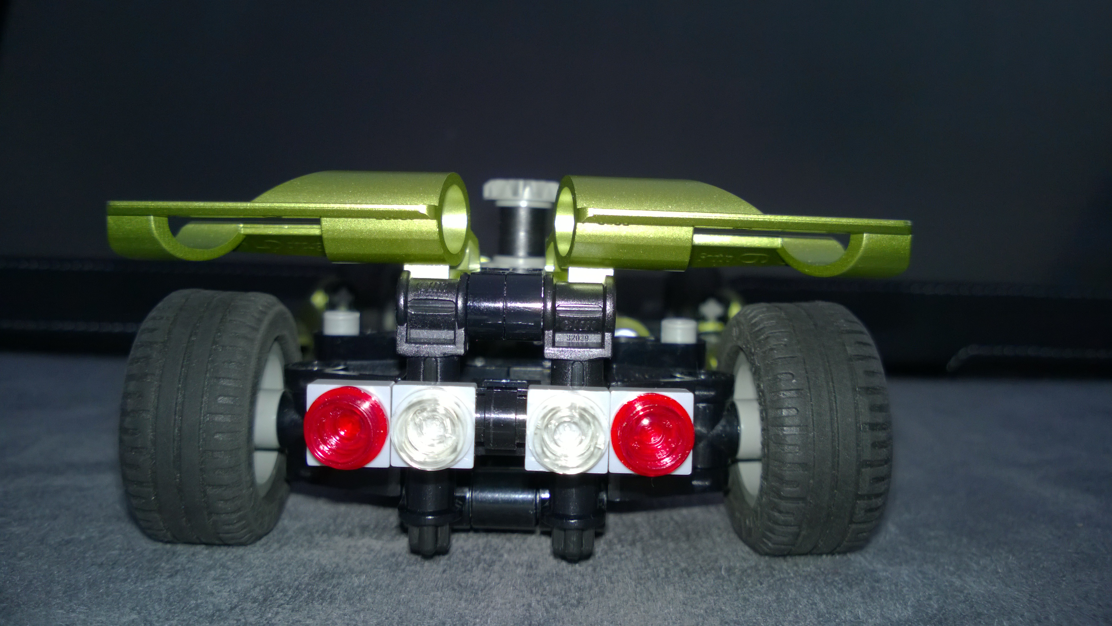 04_rear.jpg