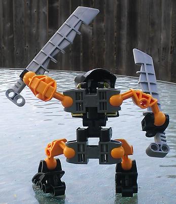 onu-matoran_seb_rear.jpg