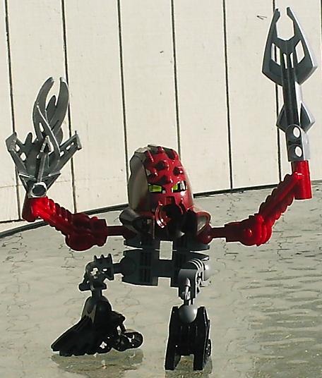 ta-matoran_horakhty_frontright.jpg