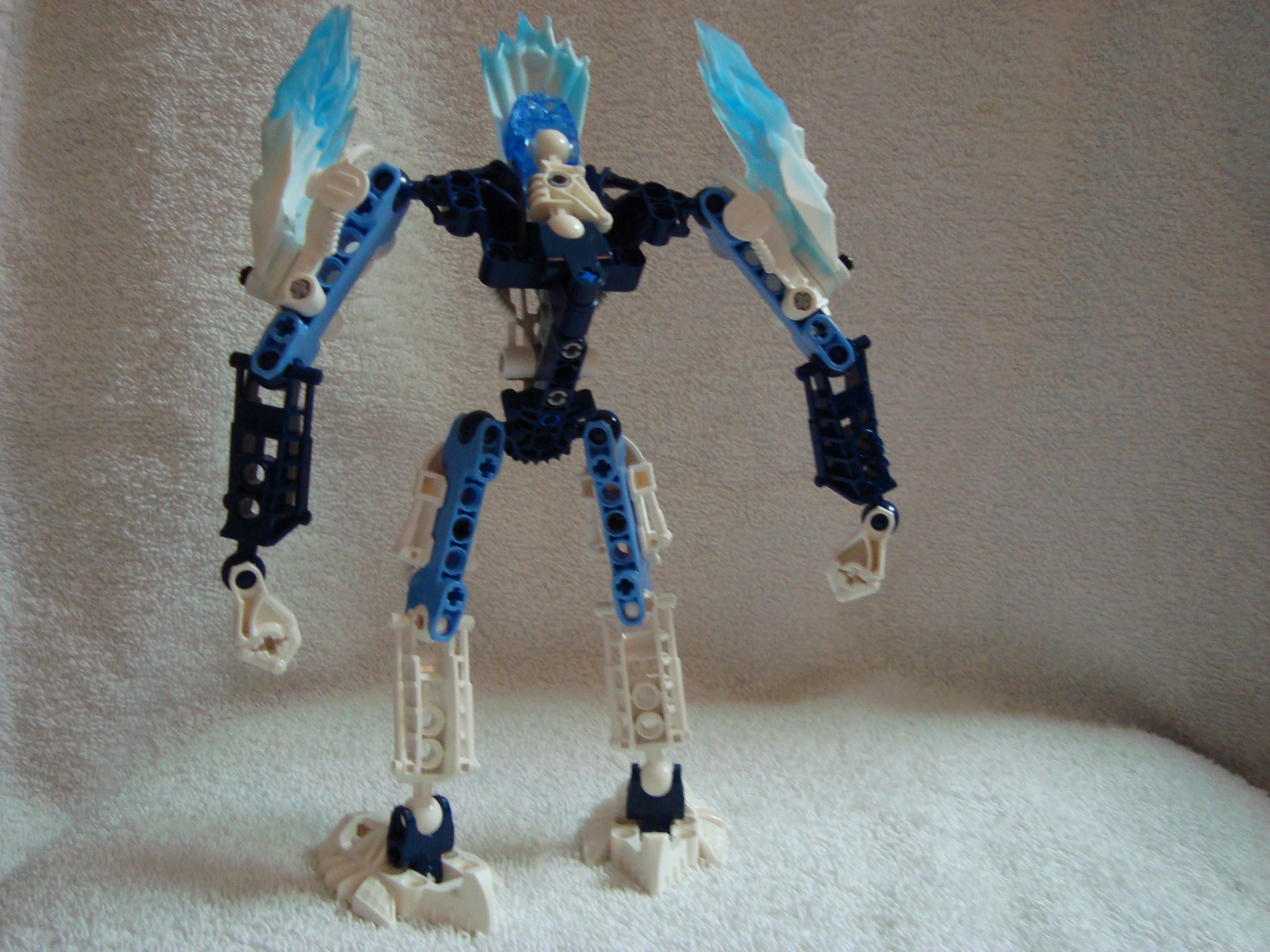 glatroian_strakk_016.jpg