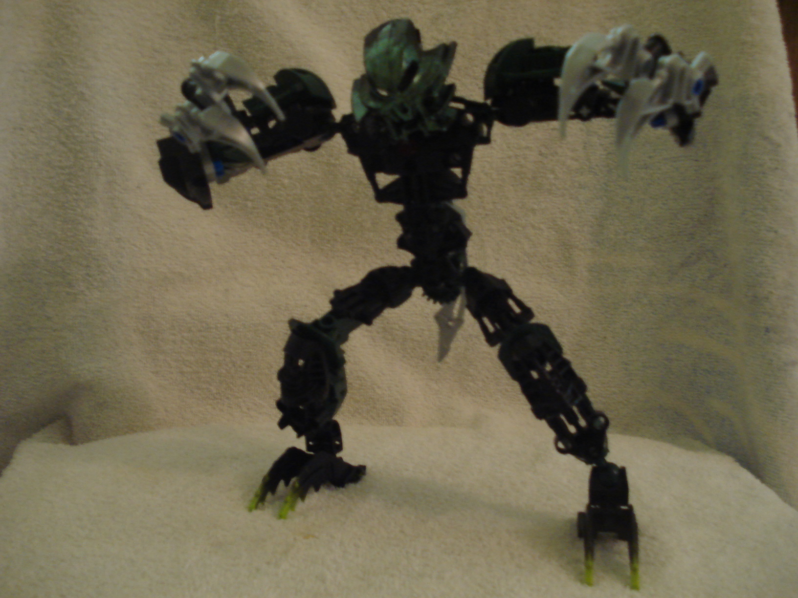 makuta_diatex_002.jpg
