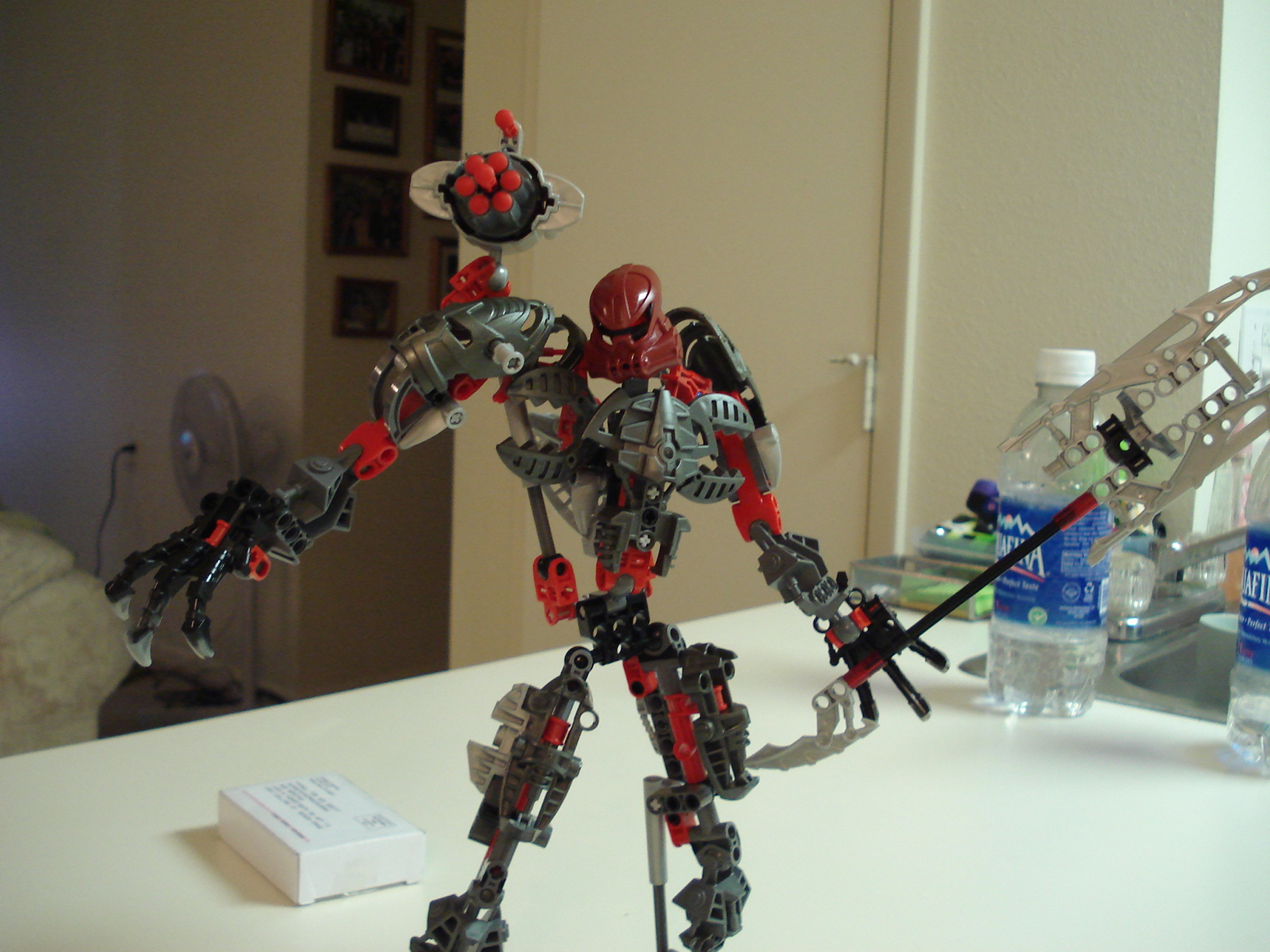 makuta_body_guard.jpg