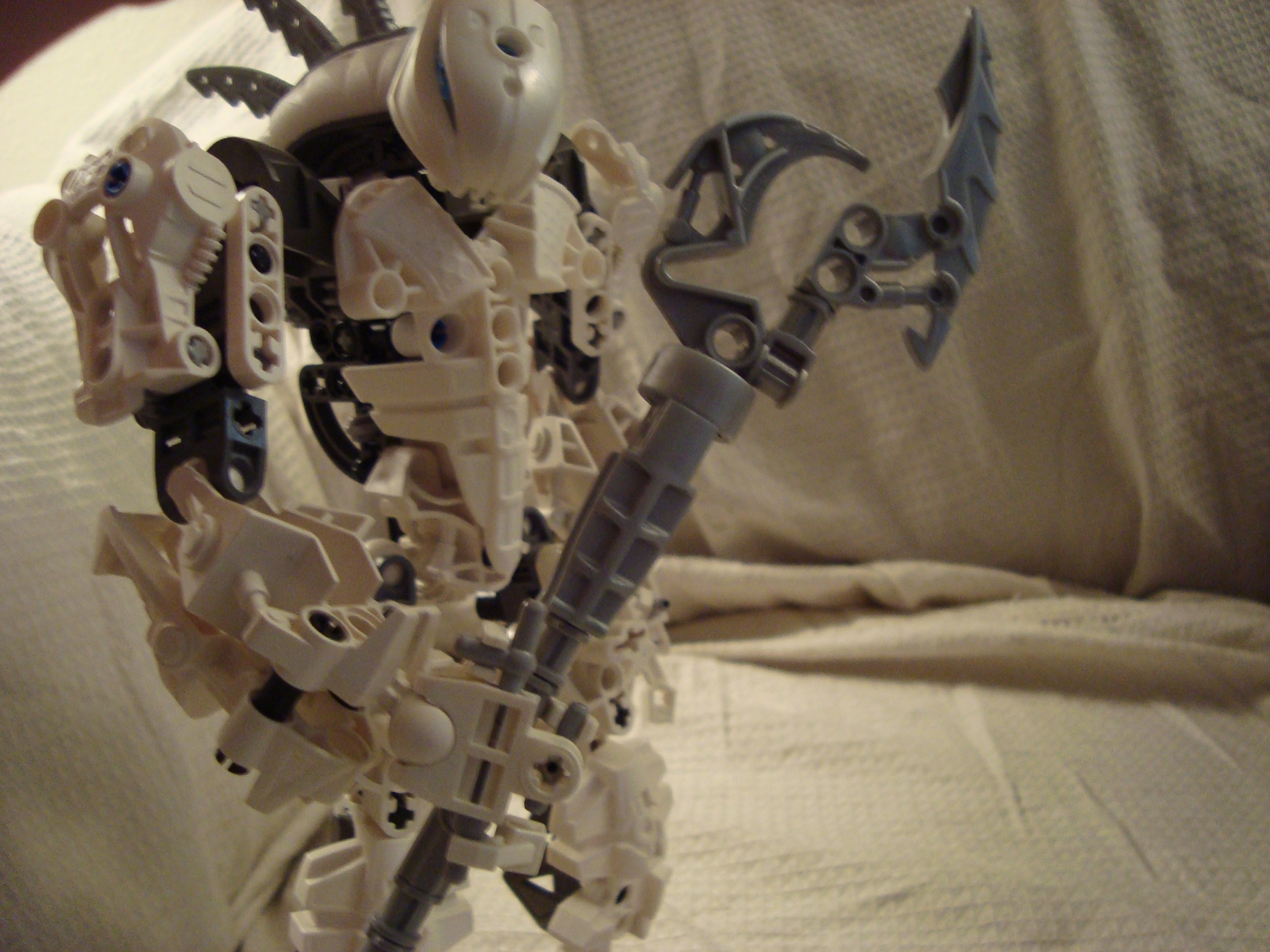 weapons_001.jpg