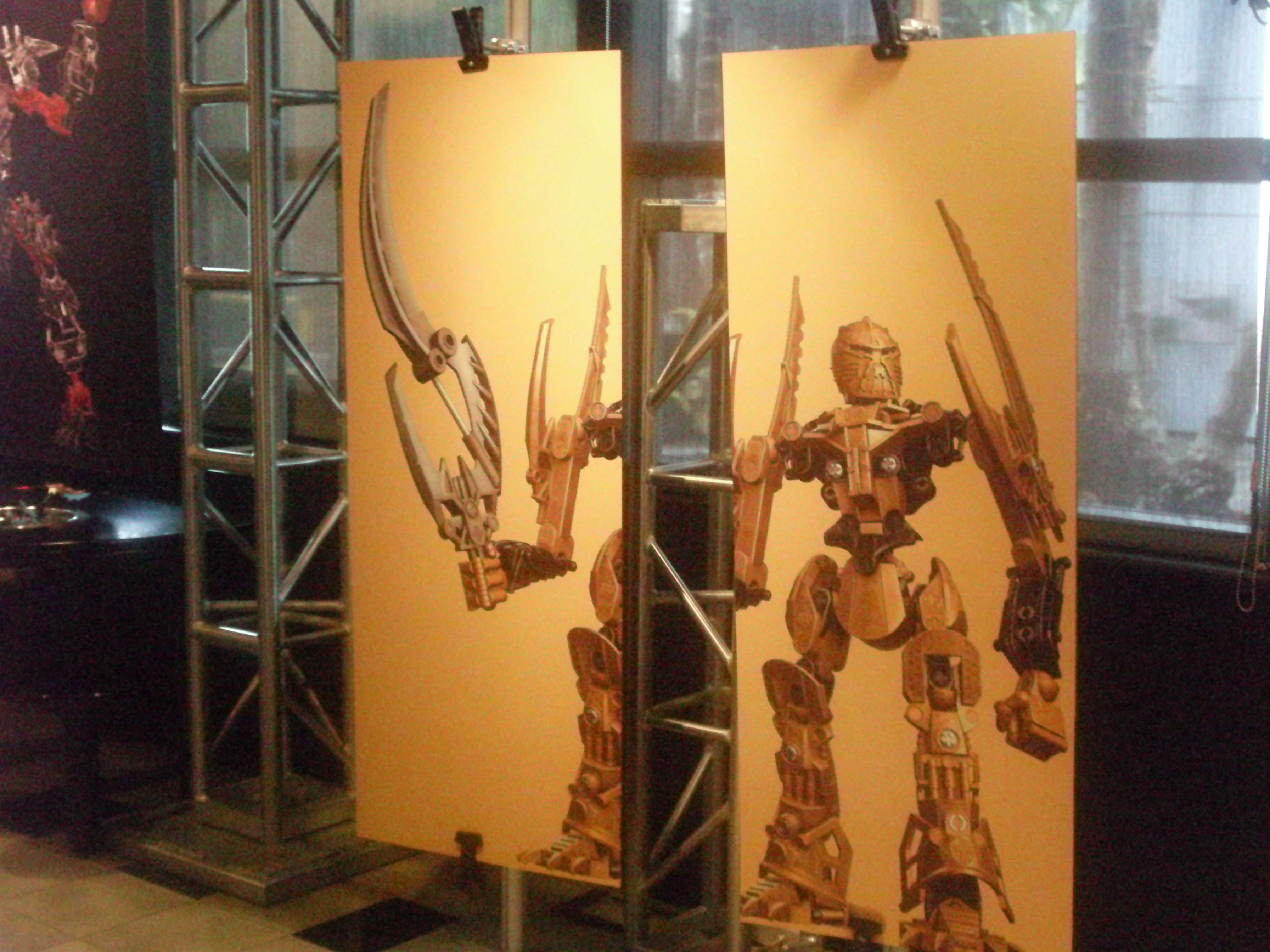 bionicle_room_017.jpg