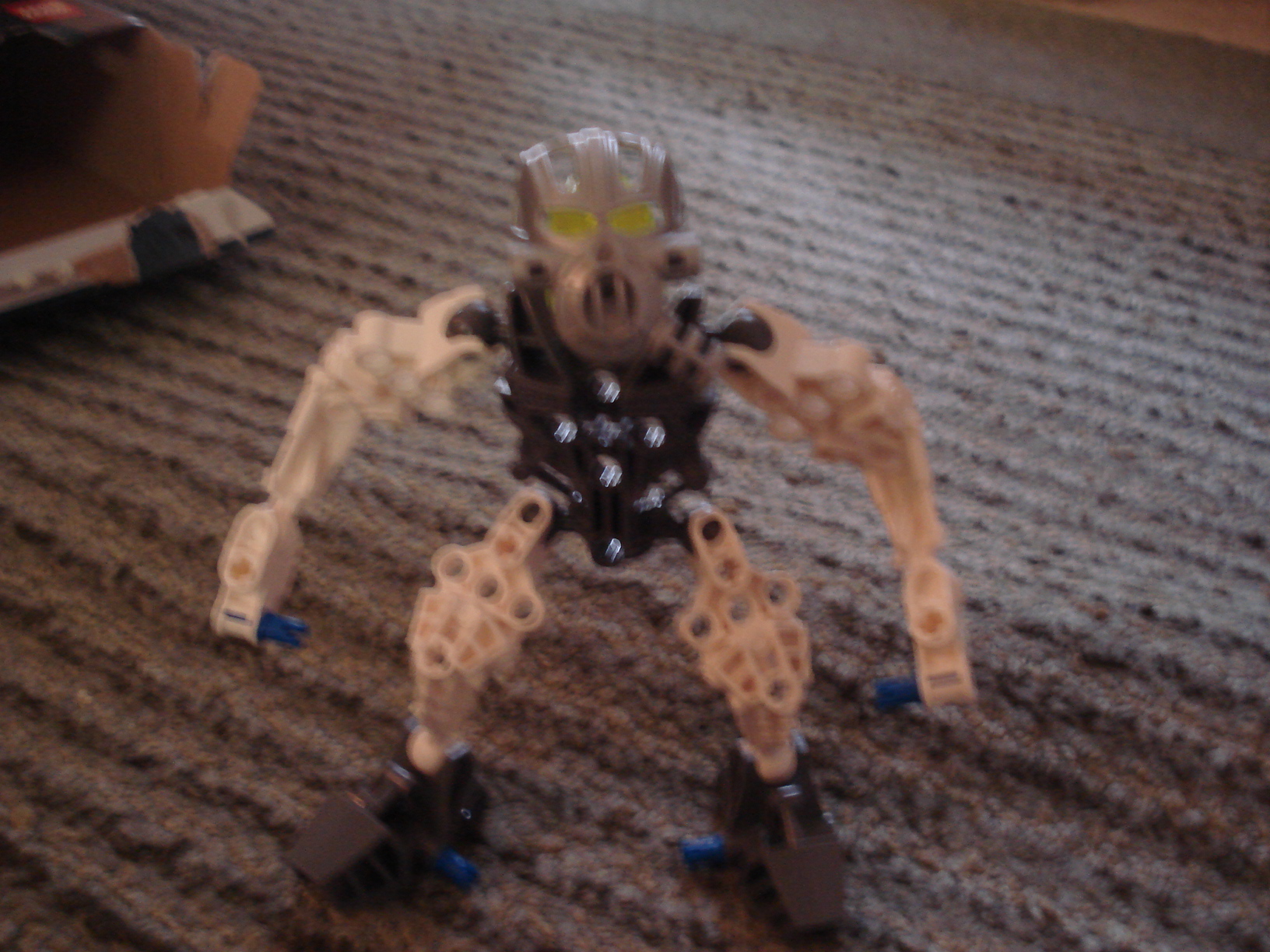 mazeka_006.jpg