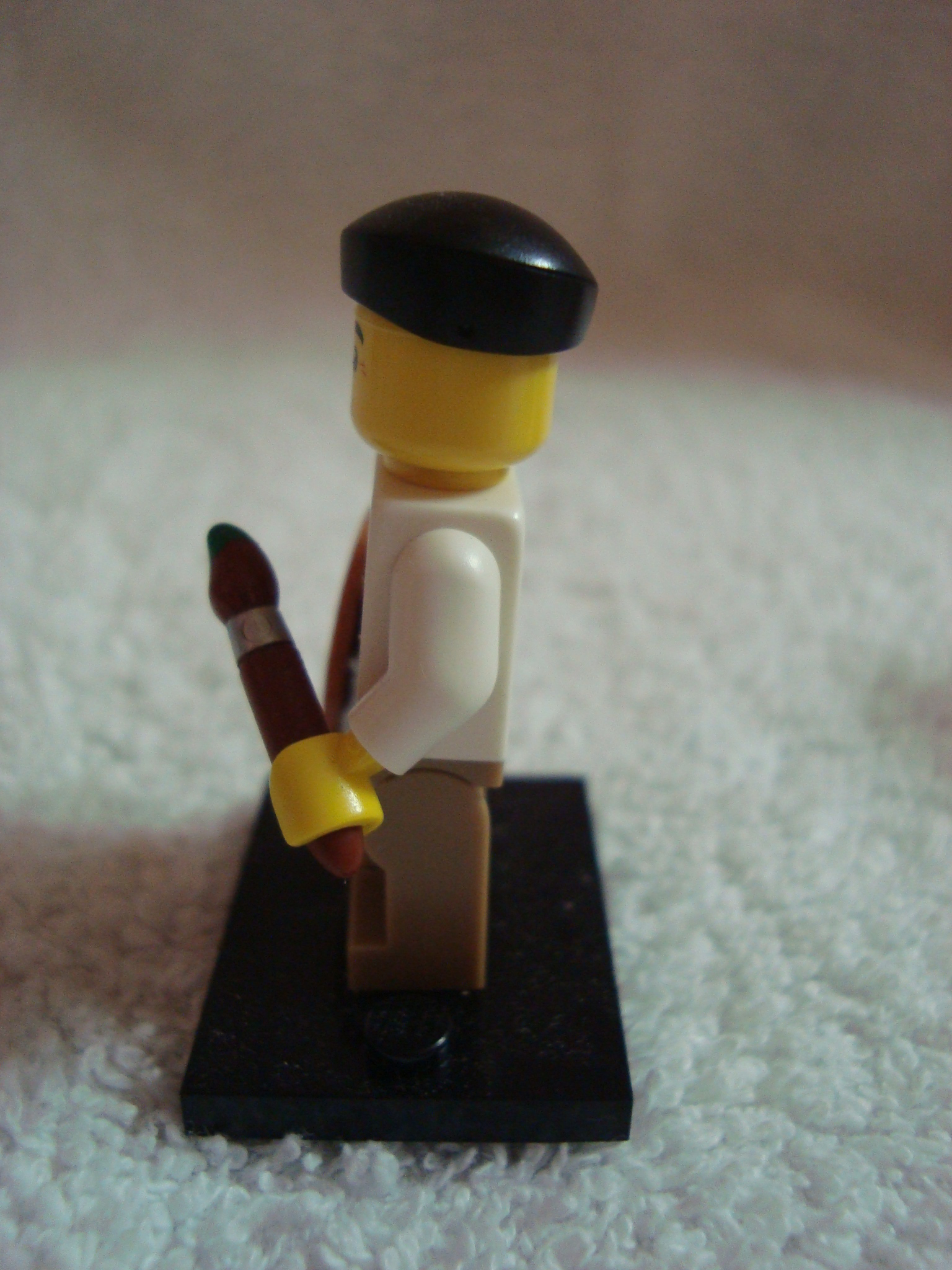 lego_minifigures4_artist_002.jpg