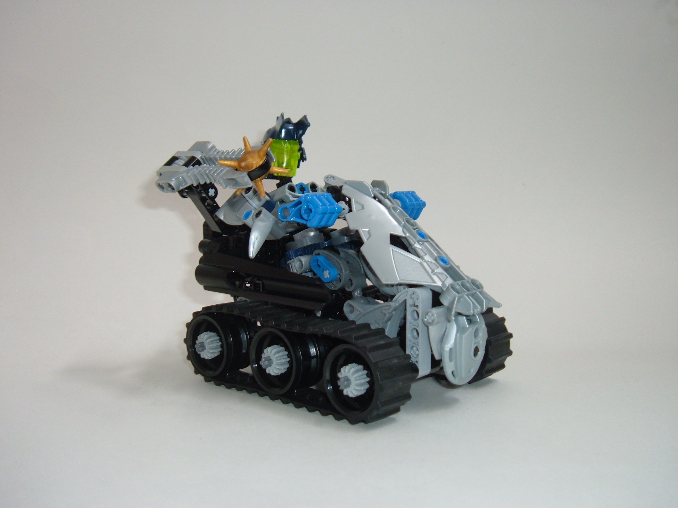 agorivehicle_002.jpg