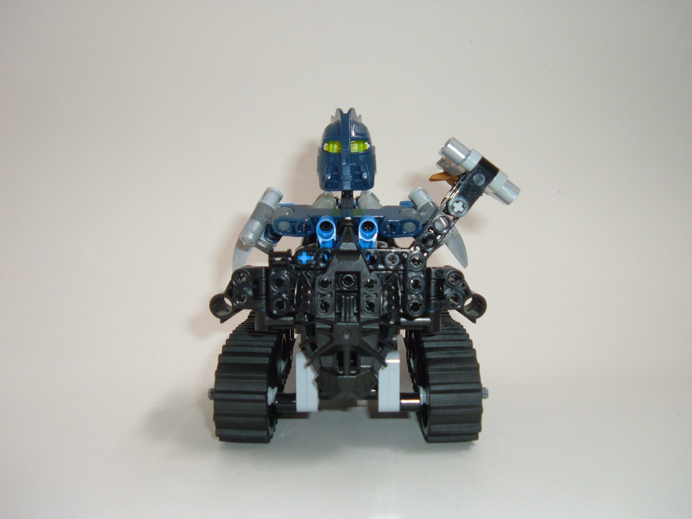 agorivehicle_007.jpg