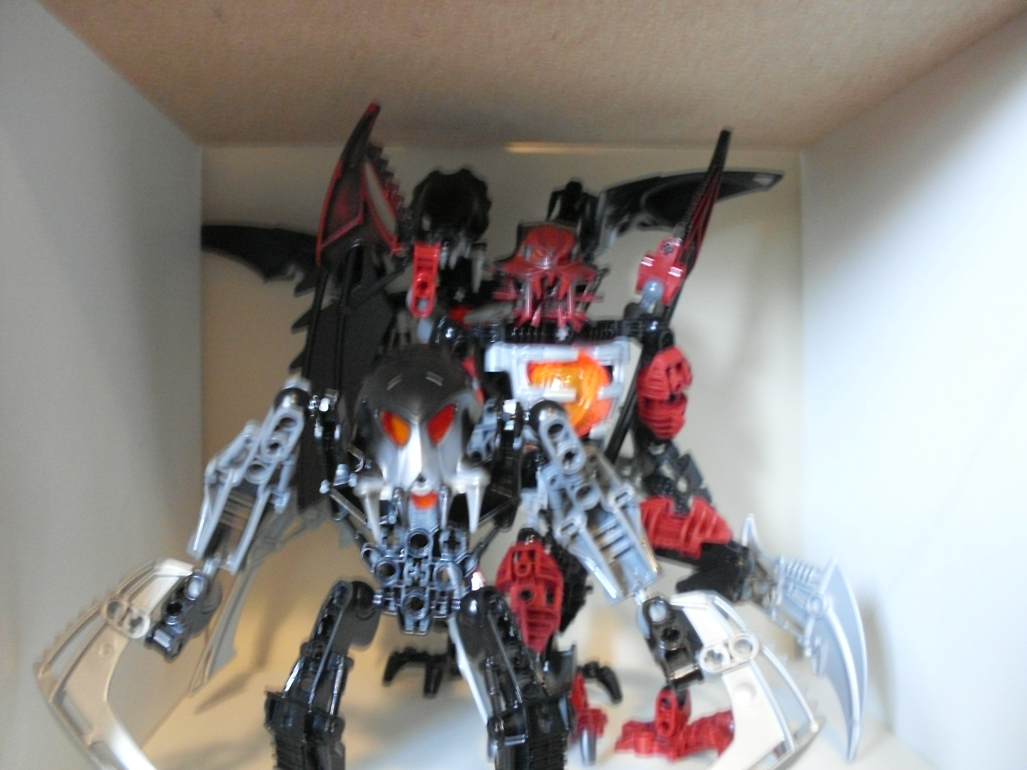 makuta.jpg