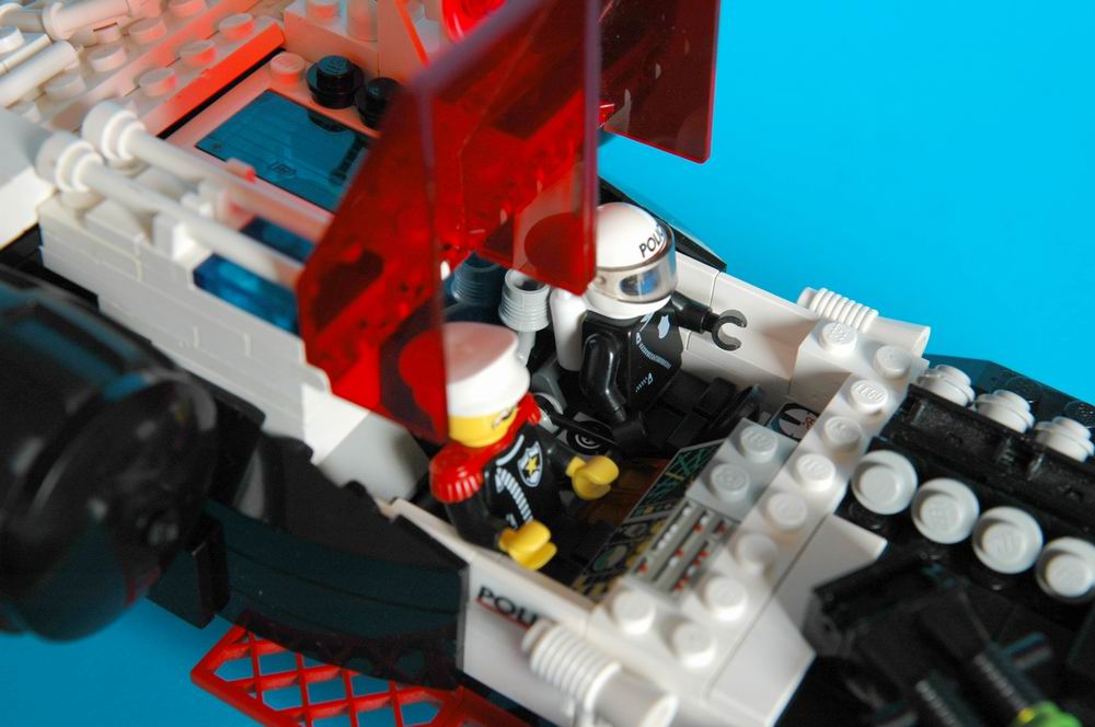 3cockpit3.jpg