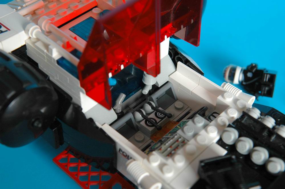 3cockpit4.jpg
