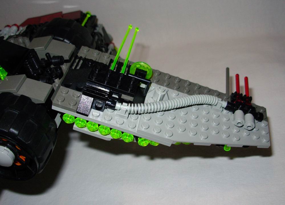 17detail-wing.jpg