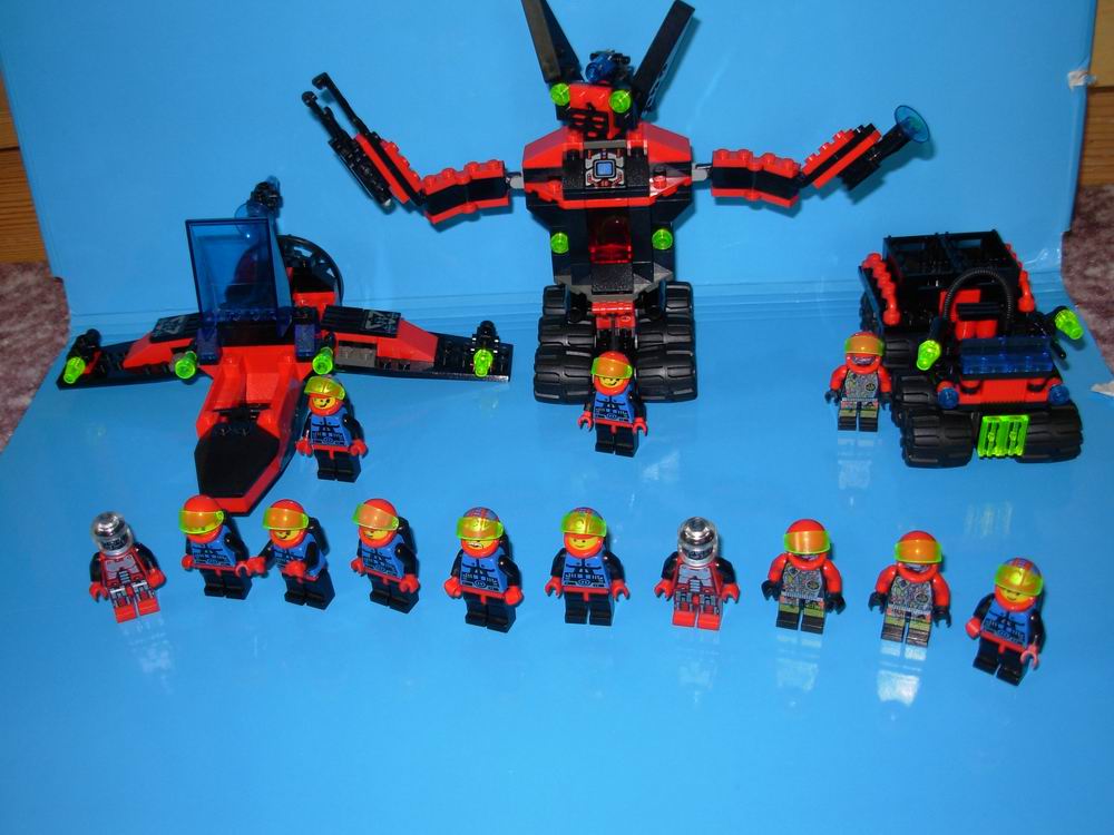 crew_02.jpg