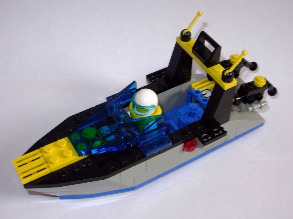 boat1.jpg