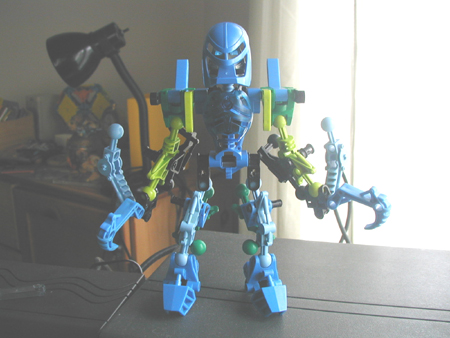 hikhilo_standshot.jpg
